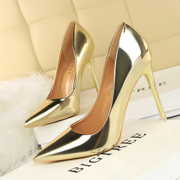 Big tre metalic heels